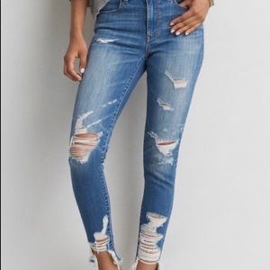 American Eagle Medium Wash Distressed Jeggings